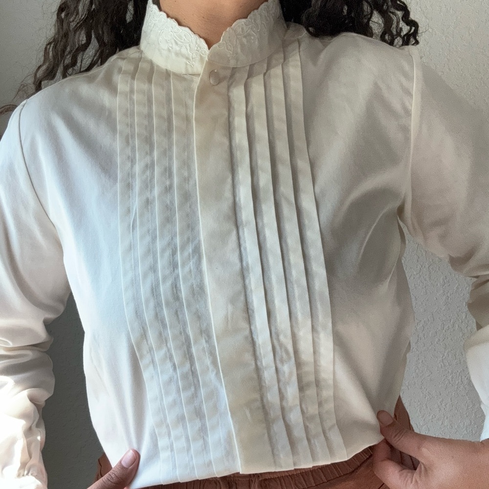 Vintage pin tuck button down shirt
